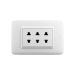 AP1312B Tomacorriente Universal Triple 16A 250v Bticino